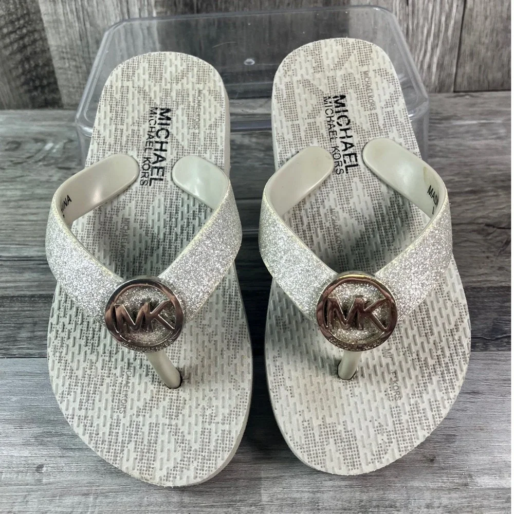 Michael Michael Kors Kids Endine Tara-T-888 Light Grey Glitter Flip Flops Size 8